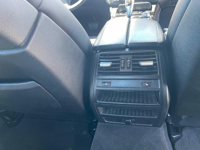 BMW 5-Series 528i xDrive 2013
