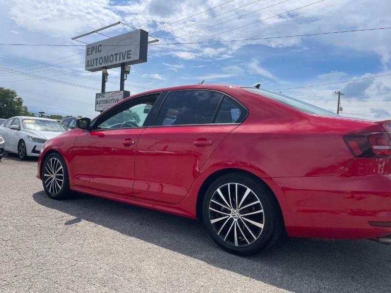 Volkswagen Jetta SE 5M 2016