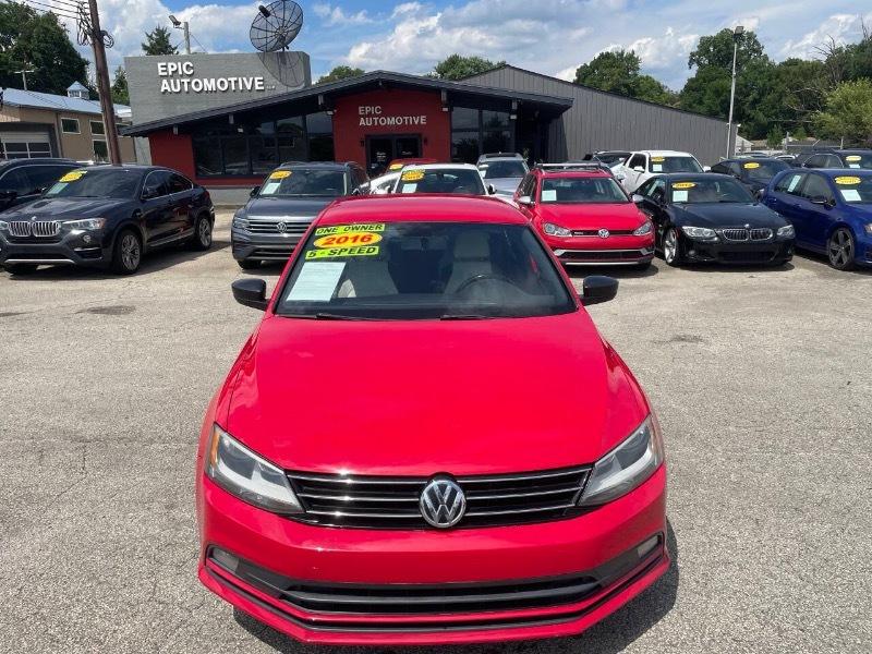 Volkswagen Jetta SE 5M 2016
