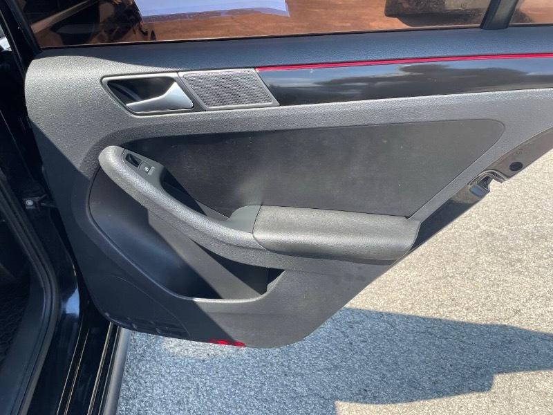 Volkswagen Jetta 2.0T GLI 6A 2017