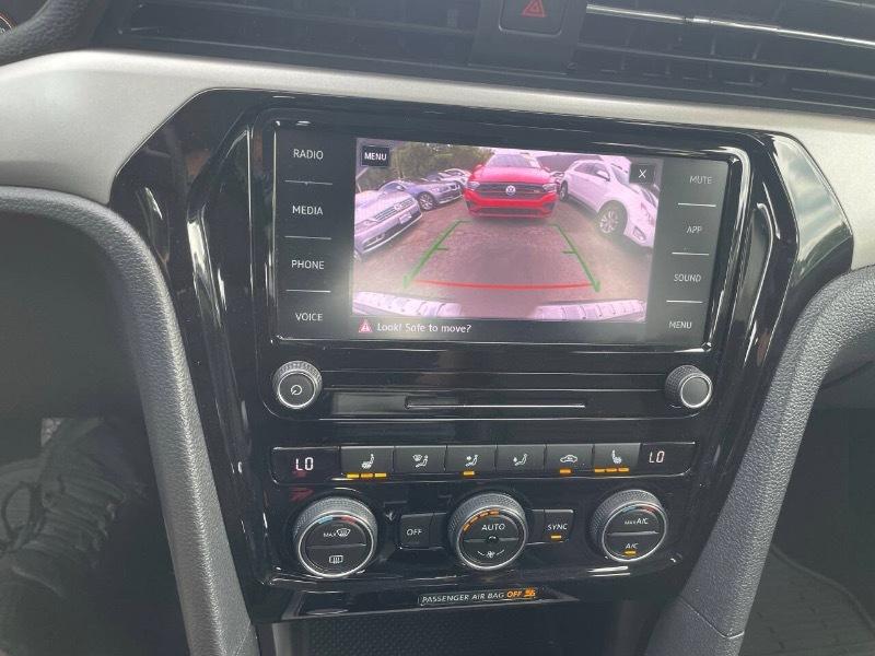 Volkswagen Passat SE 2022