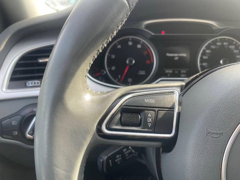 Audi A4 2.0T Premium Plus quattro Sedan AWD 8A 2016