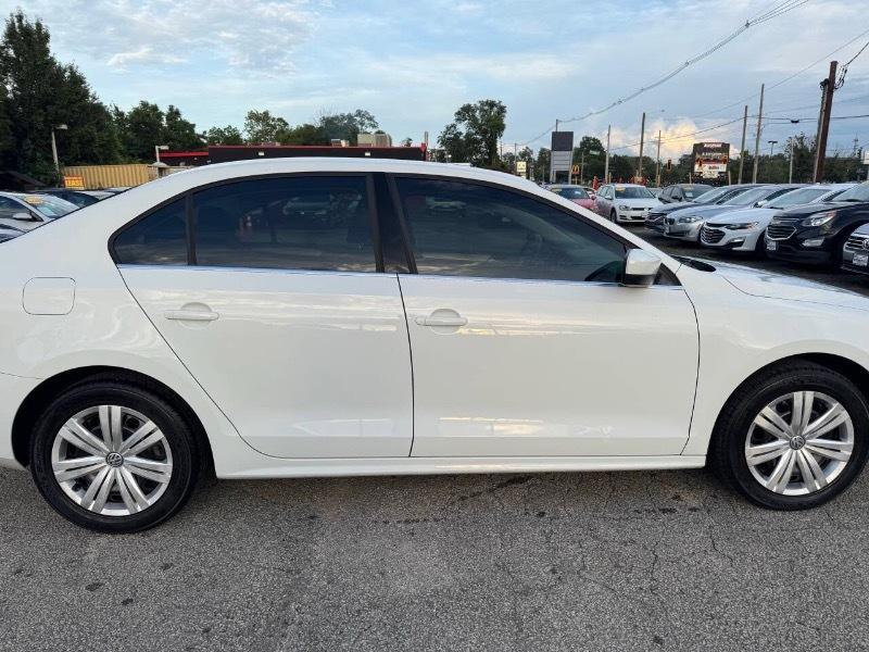 Volkswagen Jetta 1.4T S 6A 2017