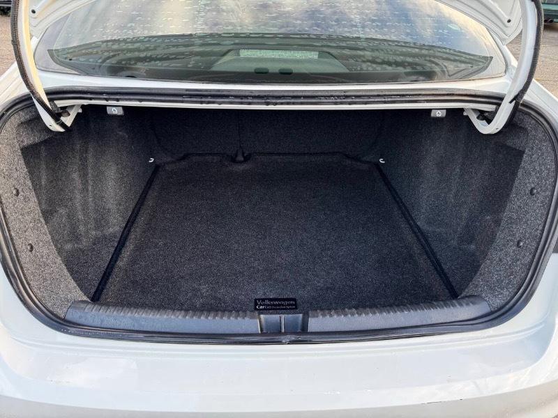 Volkswagen Jetta 1.4T S 6A 2017