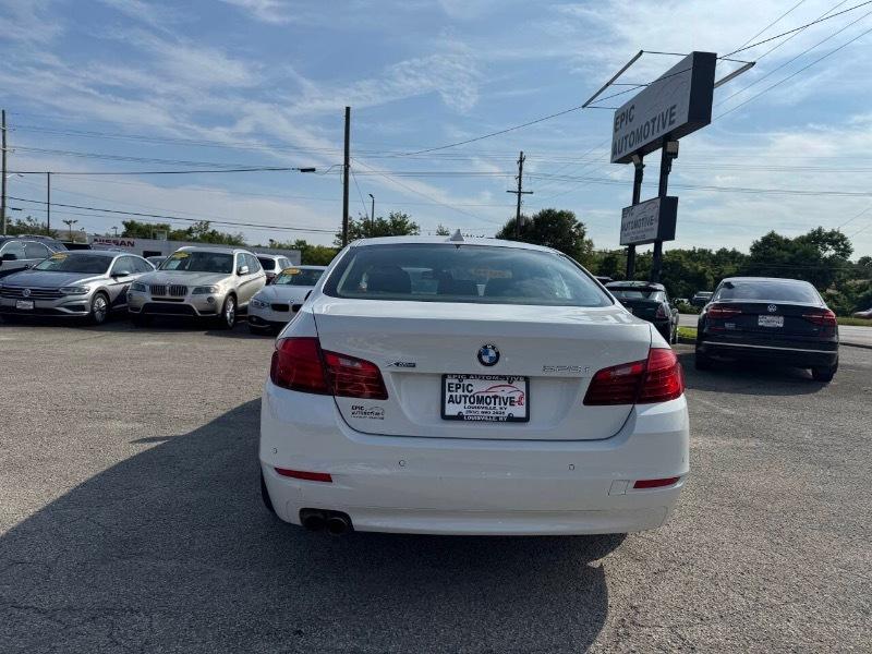 BMW 5-Series 528i xDrive 2016