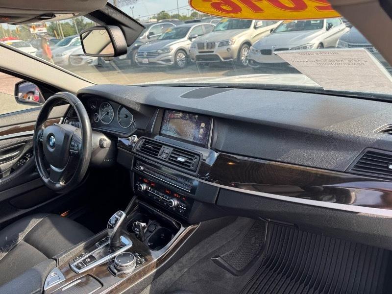 BMW 5-Series 528i xDrive 2016