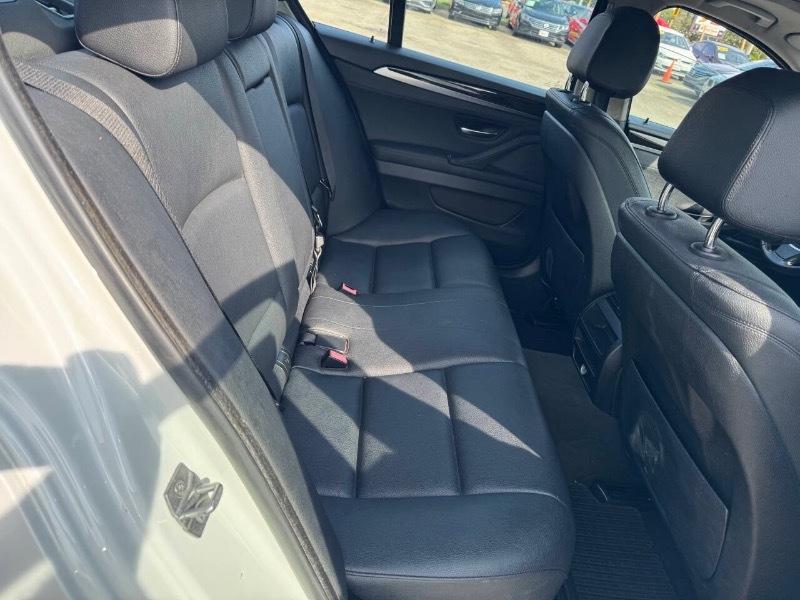 BMW 5-Series 528i xDrive 2016