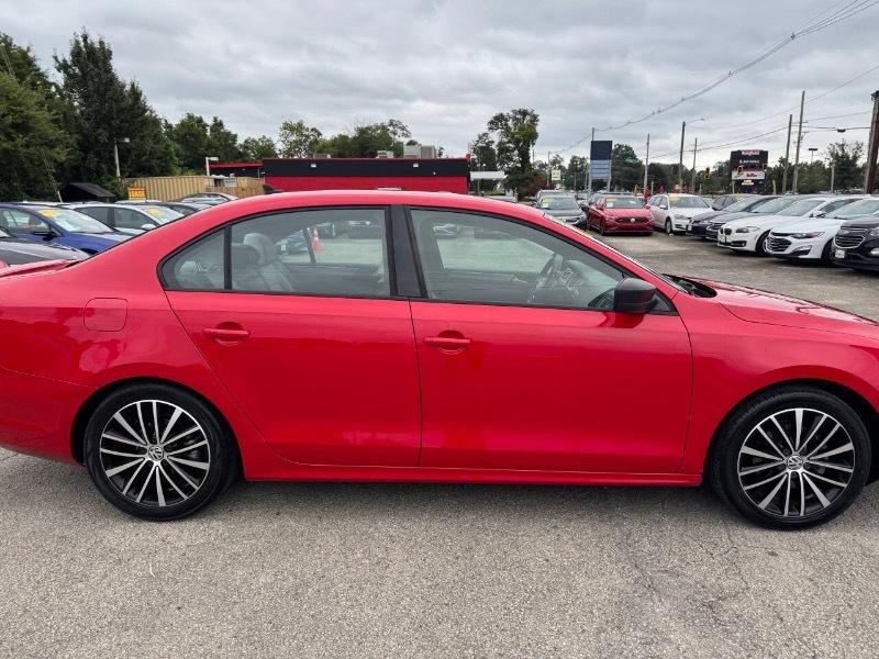 Volkswagen Jetta SE 6A 2016