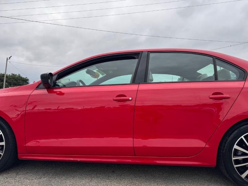 Volkswagen Jetta SE 6A 2016