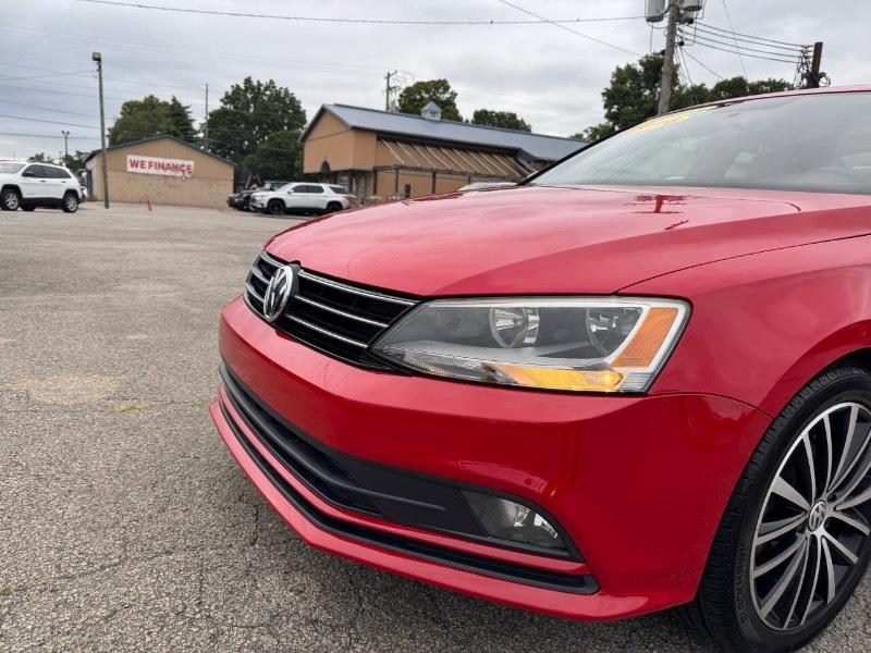 Volkswagen Jetta SE 6A 2016