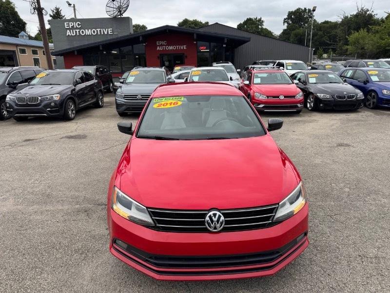 Volkswagen Jetta SE 6A 2016