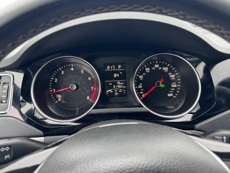 Volkswagen Jetta SE 6A 2016