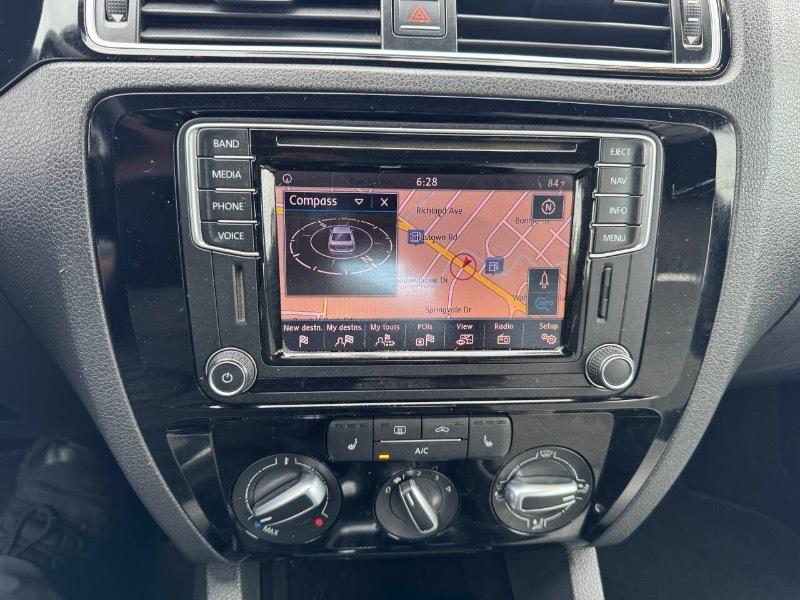 Volkswagen Jetta SE 6A 2016