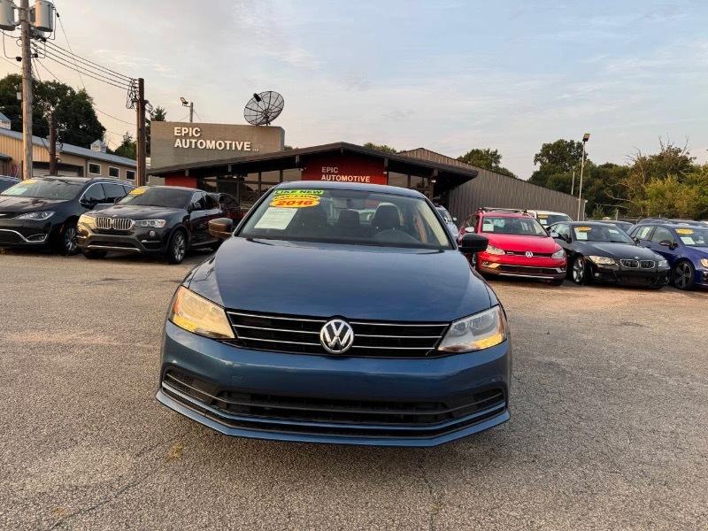 Volkswagen Jetta SE 6A 2016