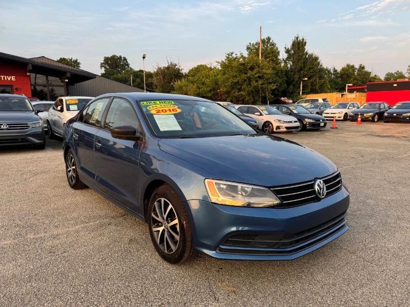 Volkswagen Jetta SE 6A 2016