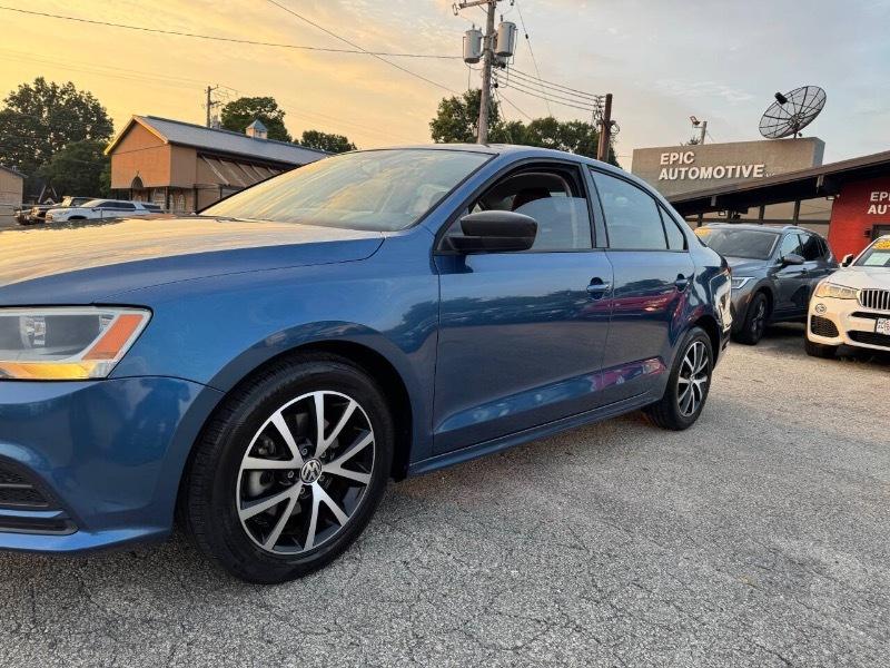 Volkswagen Jetta SE 6A 2016