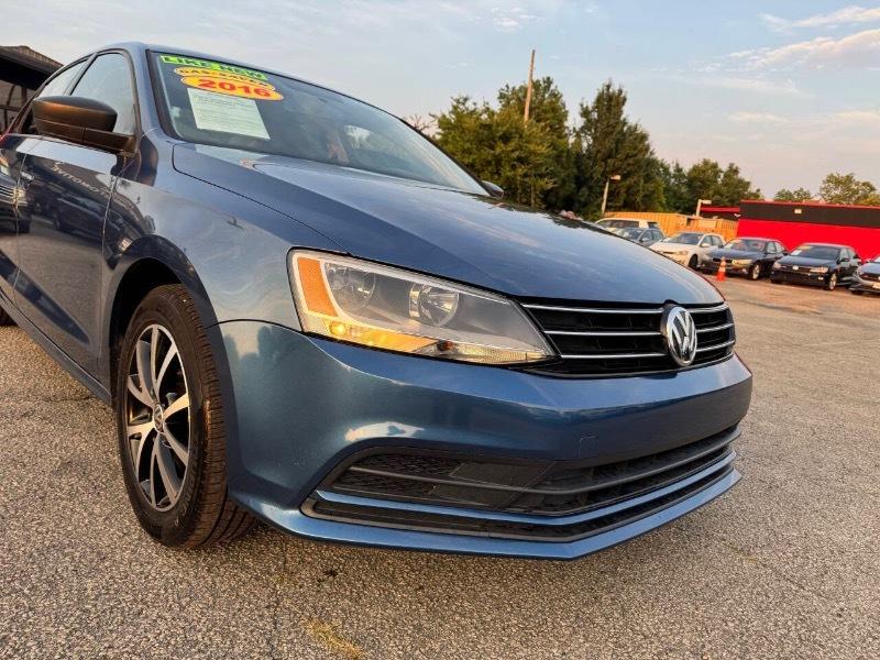 Volkswagen Jetta SE 6A 2016