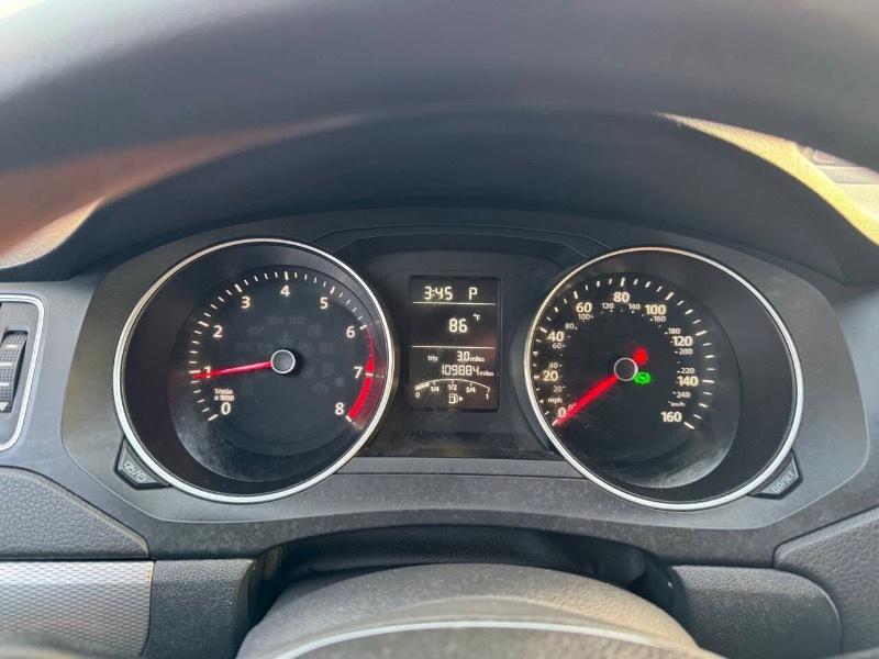 Volkswagen Jetta SE 6A 2016