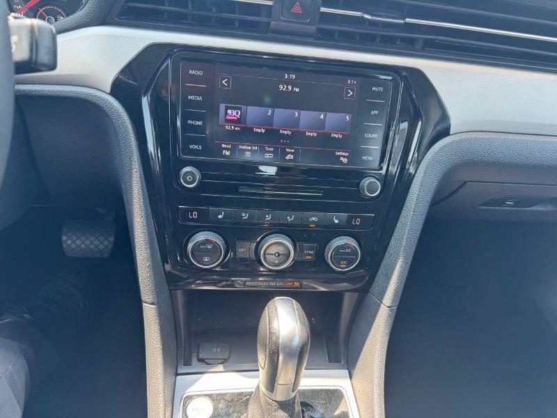 Volkswagen Passat SE 2021