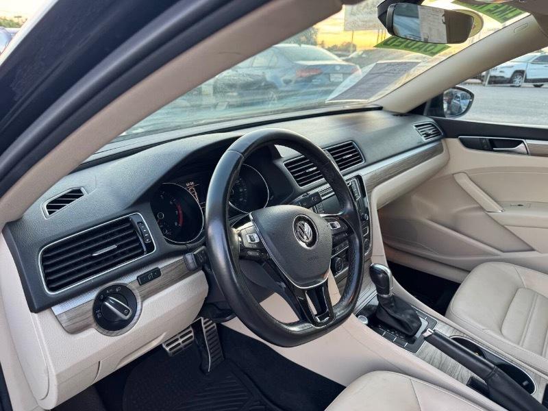 Volkswagen Passat SEL Premium PZEV 6A 2016