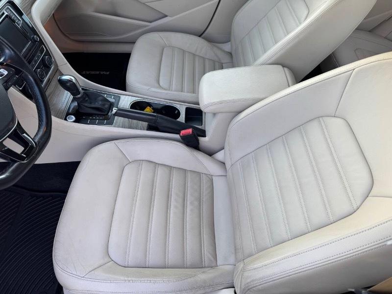 Volkswagen Passat SEL Premium PZEV 6A 2016