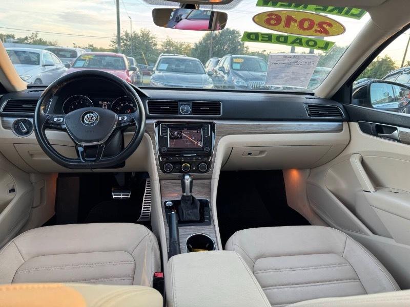 Volkswagen Passat SEL Premium PZEV 6A 2016