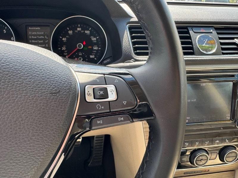 Volkswagen Passat SEL Premium 6A 2017