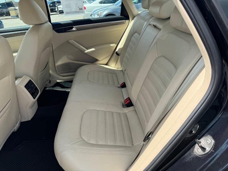 Volkswagen Passat SEL Premium 6A 2017