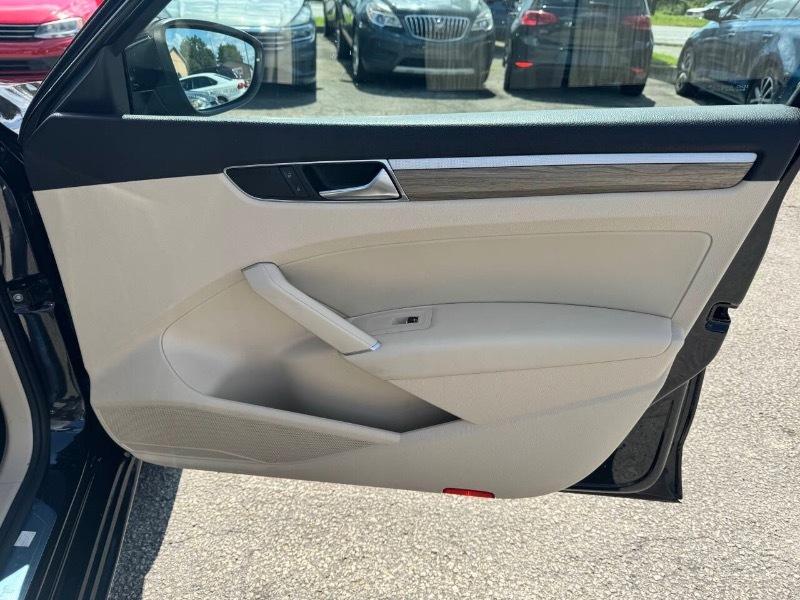 Volkswagen Passat SEL Premium 6A 2017