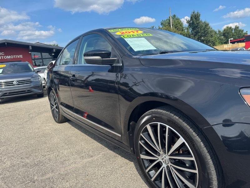 Volkswagen Jetta 1.8T SEL 6A 2017