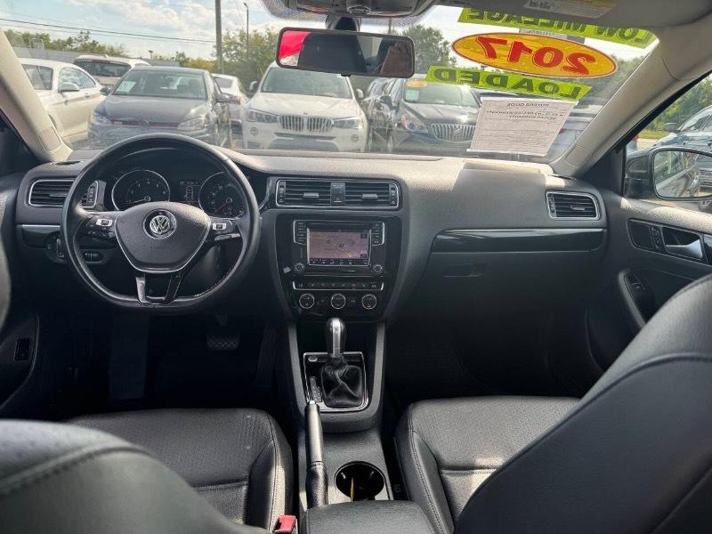 Volkswagen Jetta 1.8T SEL 6A 2017