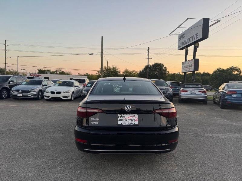 Volkswagen Jetta 1.4T S 8A 2020