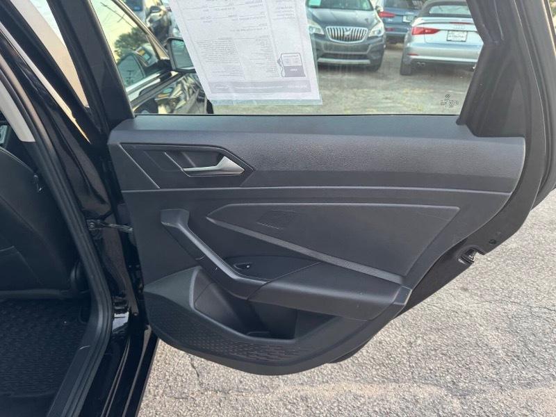 Volkswagen Jetta 1.4T S 8A 2020