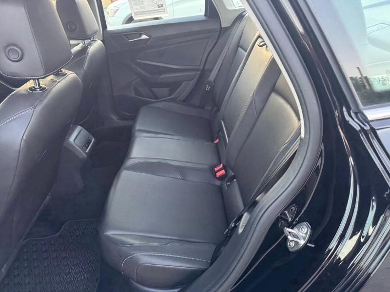 Volkswagen Jetta 1.4T S 8A 2020