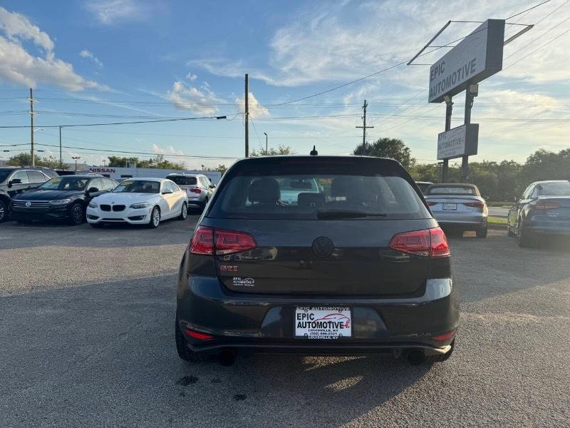 Volkswagen Golf GTI SE 6M 4-Door 2017