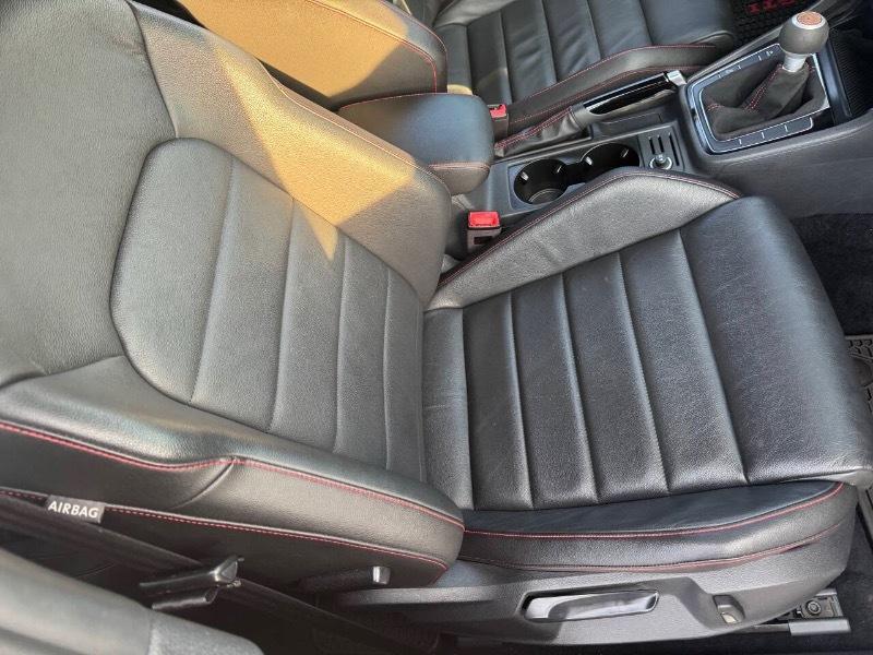 Volkswagen Golf GTI SE 6M 4-Door 2017