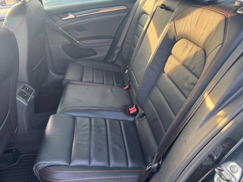 Volkswagen Golf GTI SE 6M 4-Door 2017