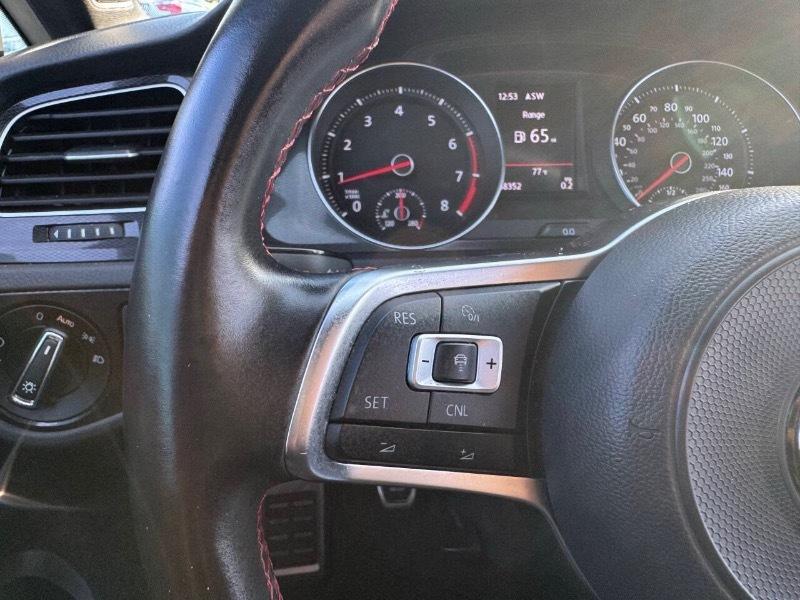 Volkswagen Golf GTI SE 6M 4-Door 2017