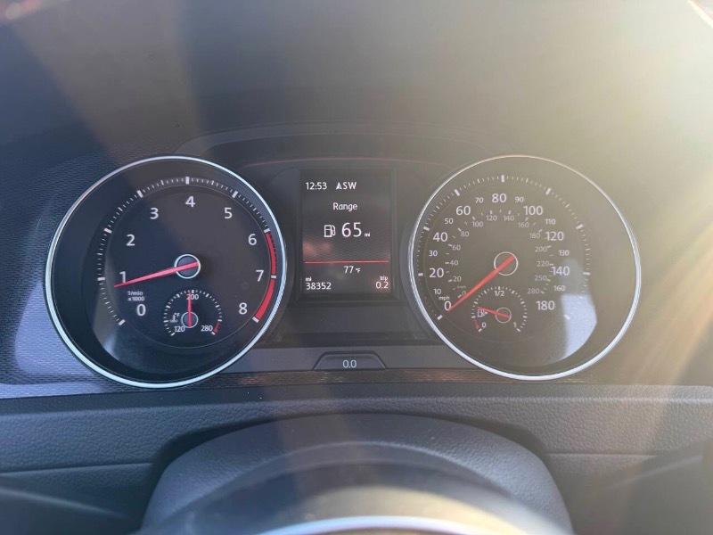 Volkswagen Golf GTI SE 6M 4-Door 2017