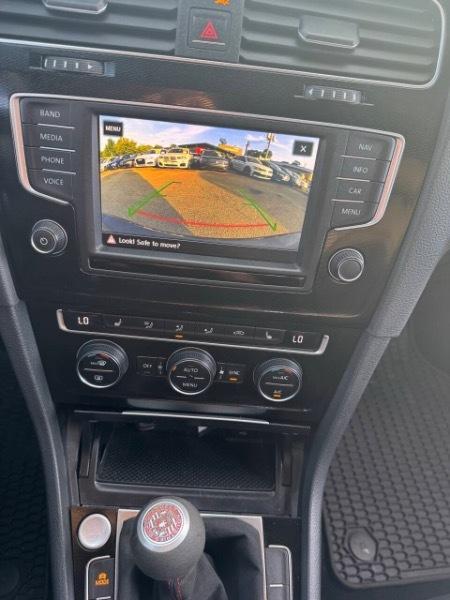 Volkswagen Golf GTI SE 6M 4-Door 2017