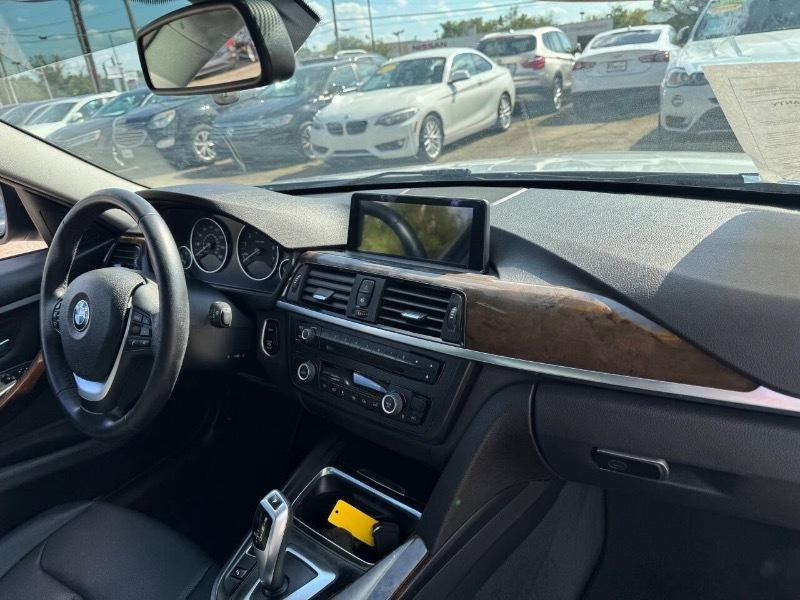 BMW 3-Series 328i Sedan 2015