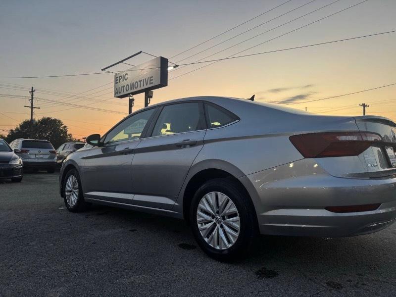 Volkswagen Jetta 1.4T S 8A 2020