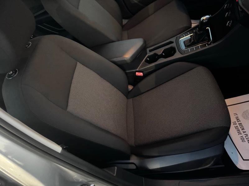 Volkswagen Jetta 1.4T S 8A 2020