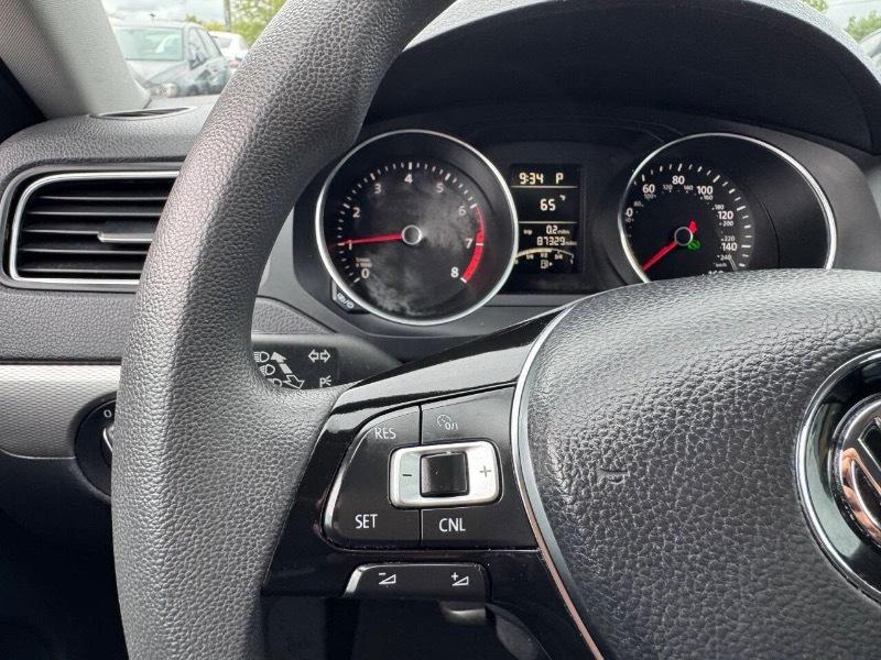 Volkswagen Jetta 1.4T S 6A 2017