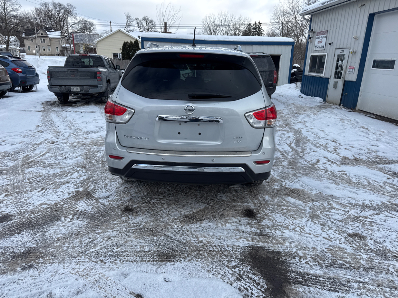 Nissan Pathfinder 4WD 4dr SV 2016