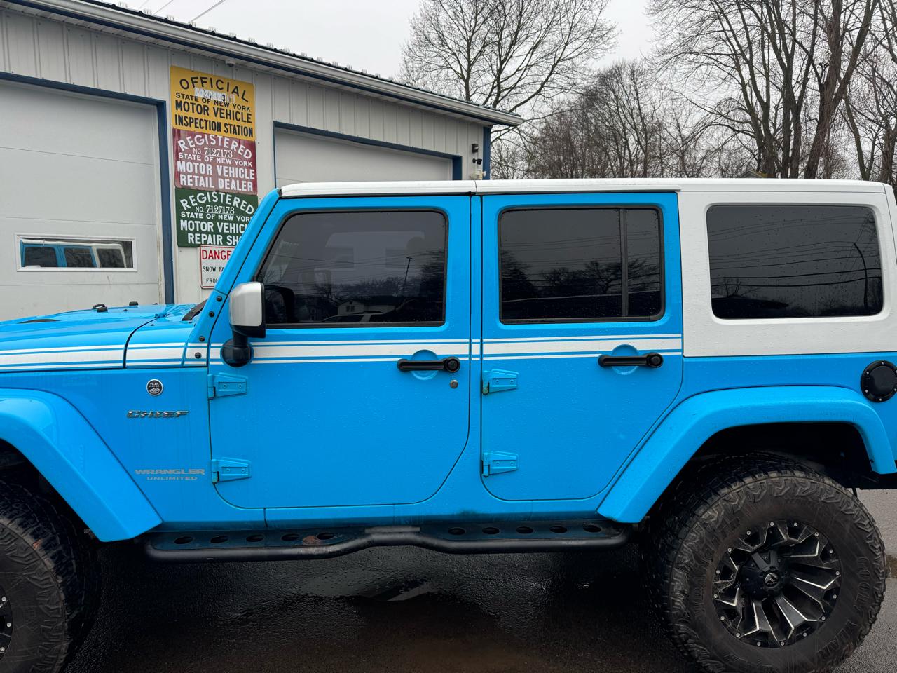 Jeep Wrangler Unlimited Sahara 4WD 2017