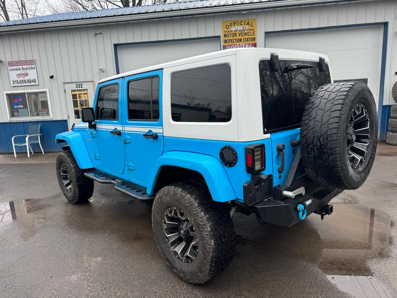 Jeep Wrangler Unlimited Sahara 4WD 2017