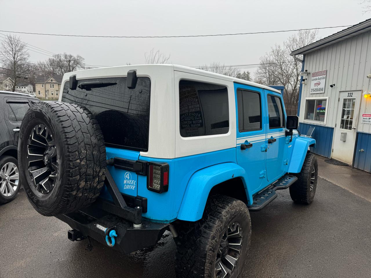 Jeep Wrangler Unlimited Sahara 4WD 2017