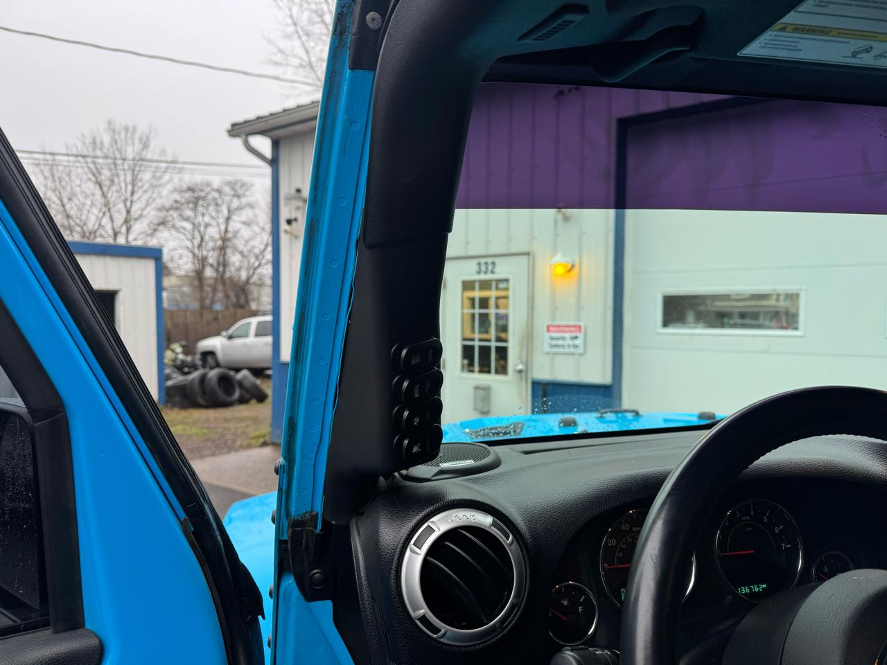 Jeep Wrangler Unlimited Sahara 4WD 2017