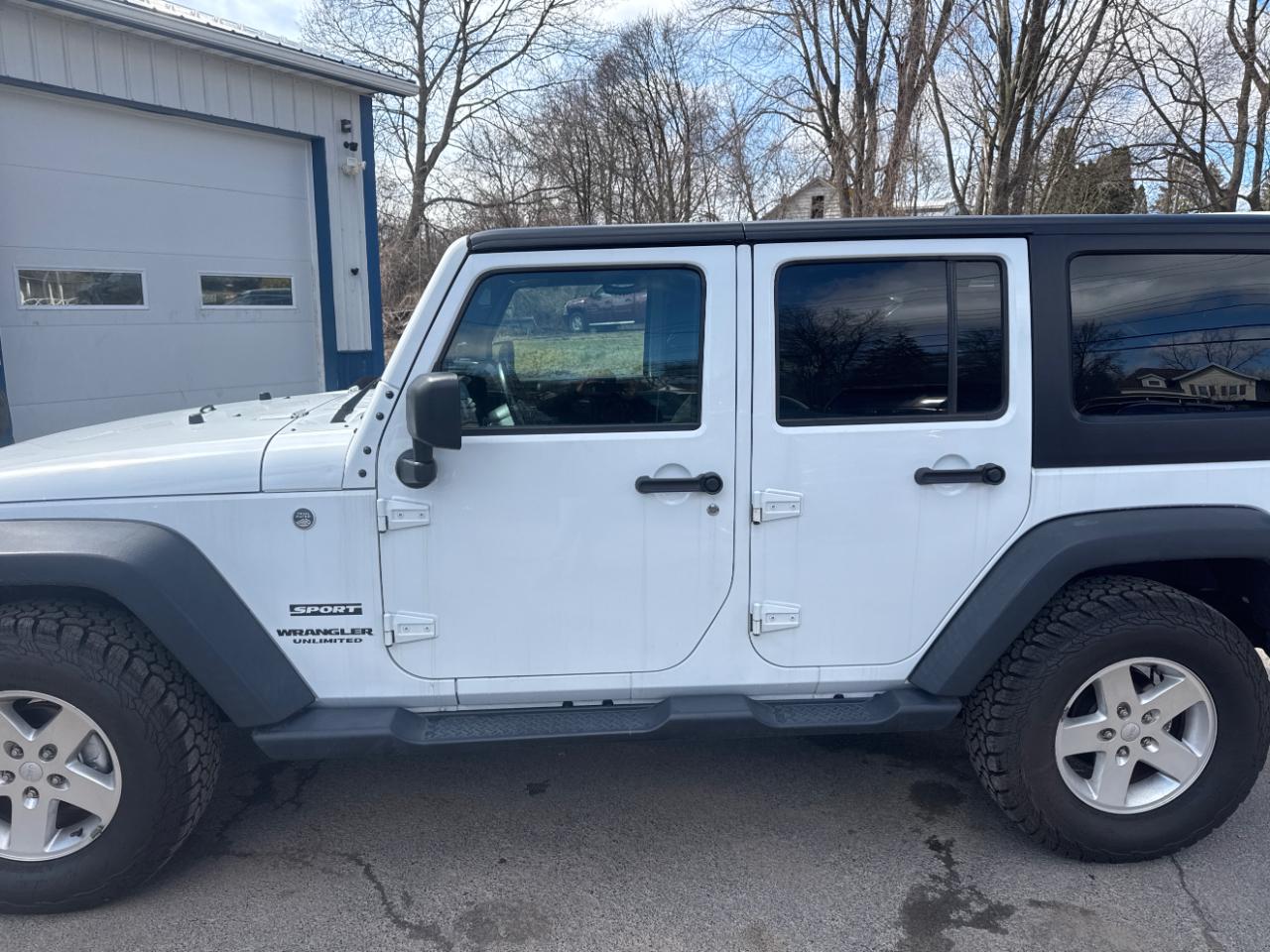 Jeep Wrangler Unlimited Sport 4WD 2017